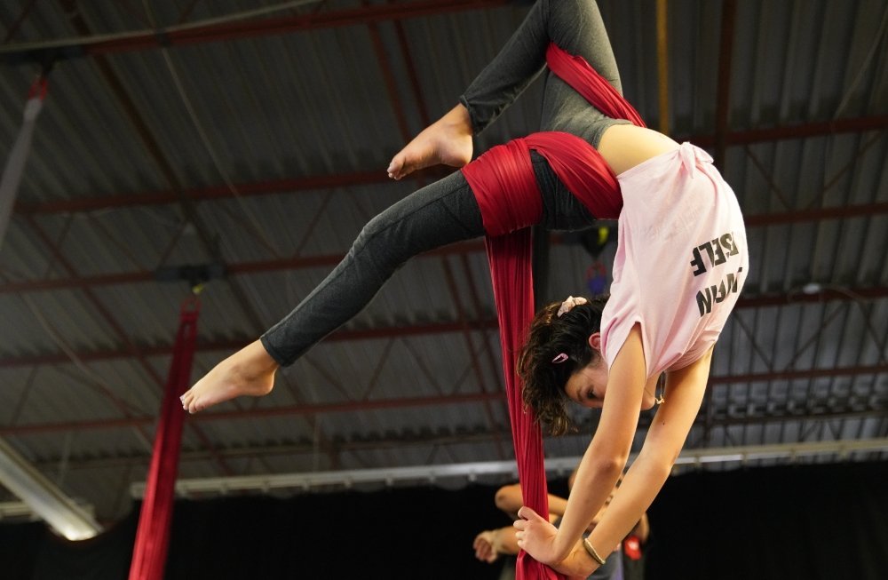 Aerial Circus - Image 8